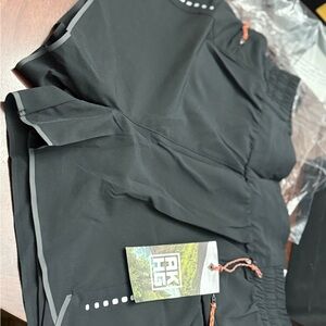 Duluth Trading Co Women's Black Athletic Shorts